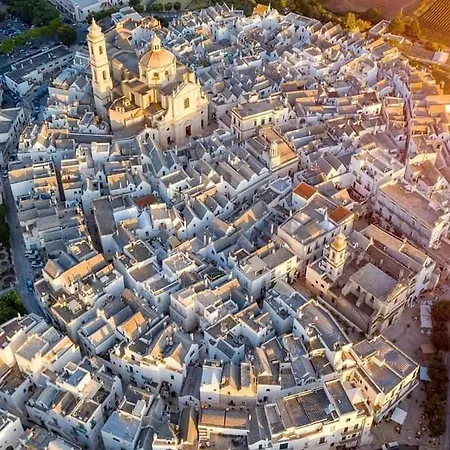 Lamia Dell'Attore Ostuni