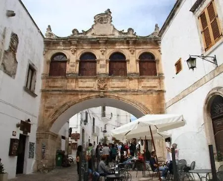 Lamia Dell'Attore * Ostuni